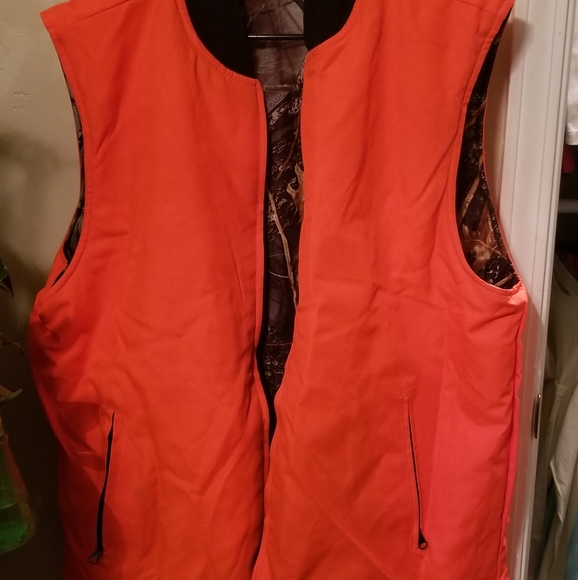Reversible Hunting Vest - Picture 2 of 2